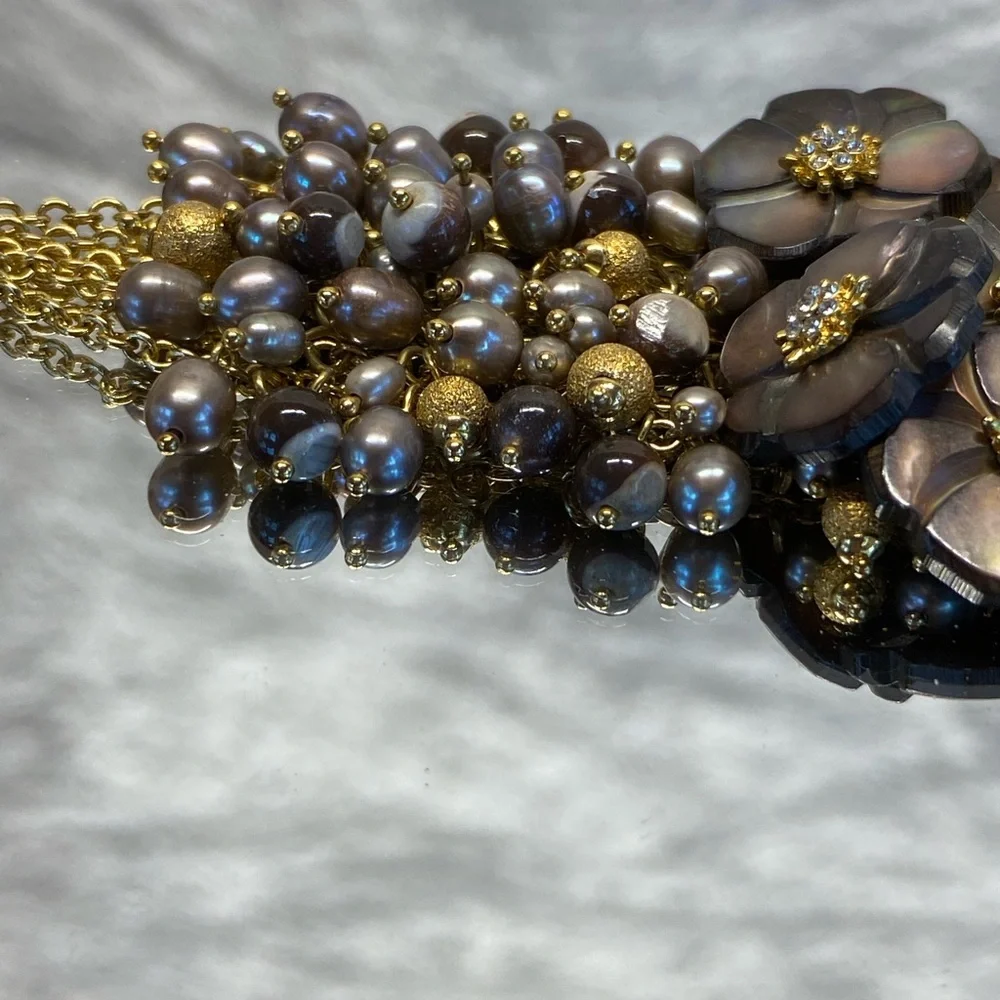 Beautiful Floral Faux Pearl Bracelet Gold Tone 7-8 3/4 Bohemian Style Rhinestone